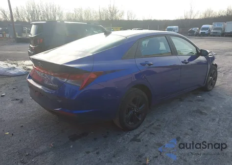 2023 Hyundai Elantra Hybrid Blue z USA, uszkodzony, nr VIN KMHLM4AJ7PU084090